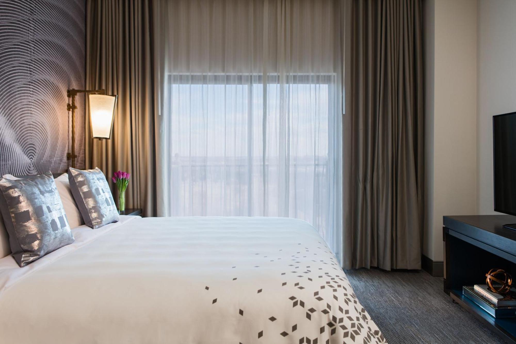 Renaissance Waterford Hotel