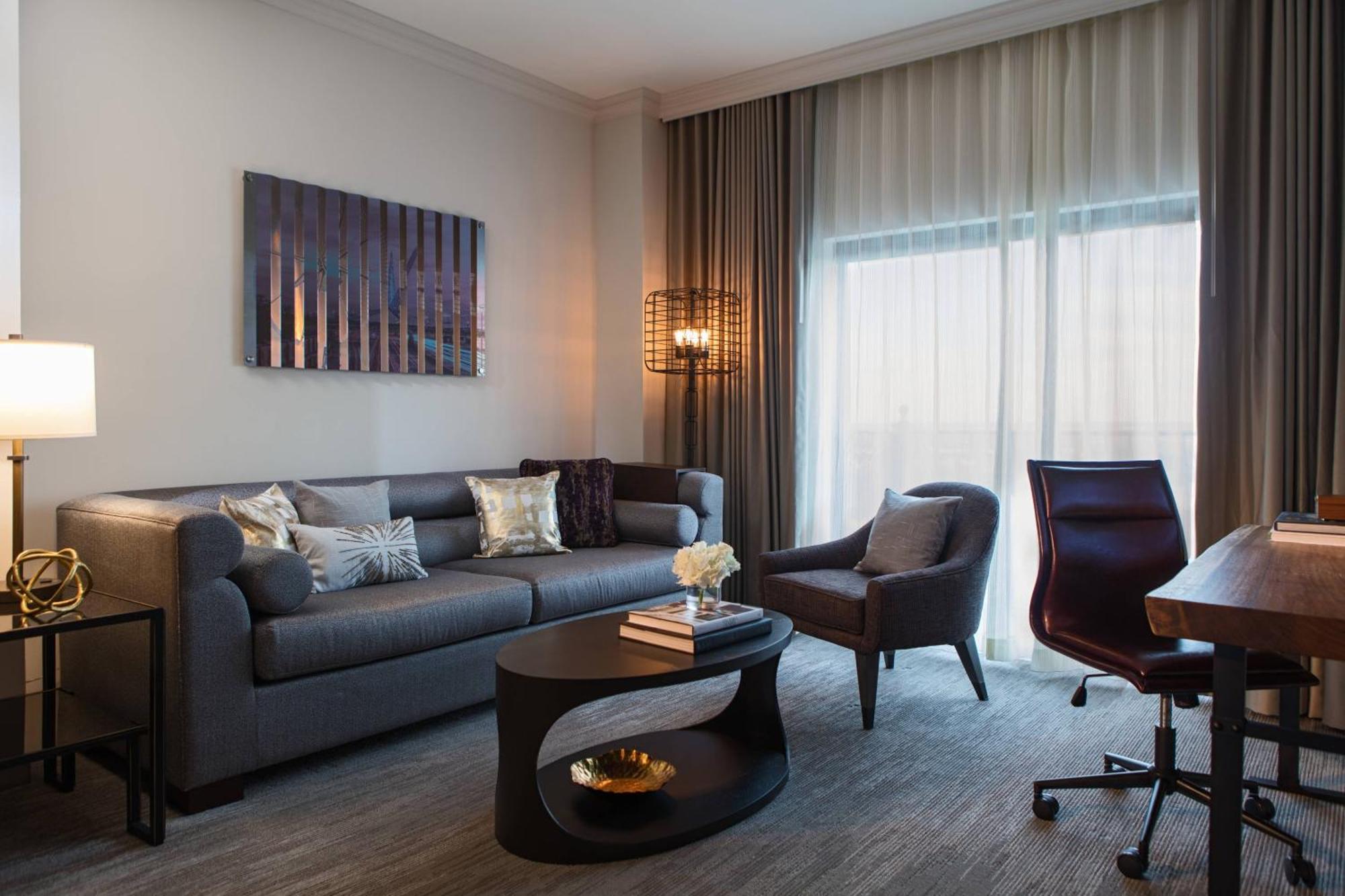 Renaissance Waterford Hotel